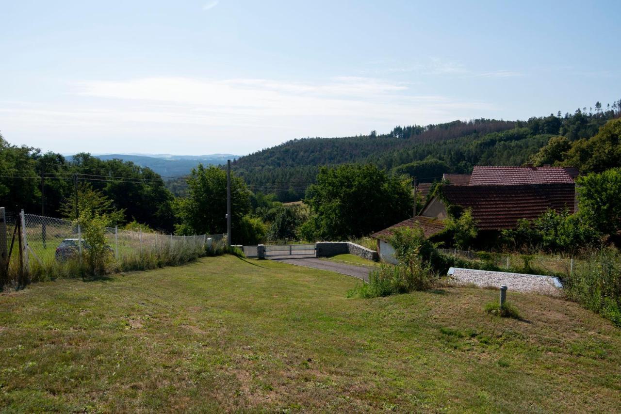 Wellness - Vodni Nadrz Slapy - 40km Od Prahy *